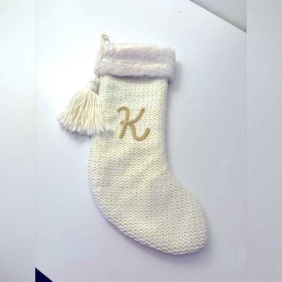🧦 Monogrammed “K” Christmas Stocking - Cream Knit with Faux Fur Cuff 🧦 - Picture 1 of 8